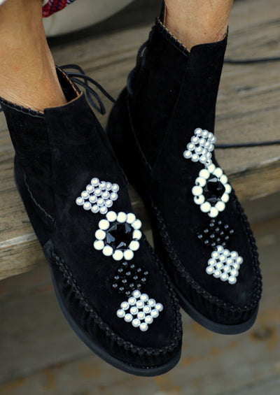 Piper Boots by Elina Linardaki